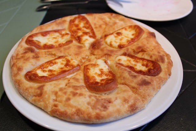 Khachapuri