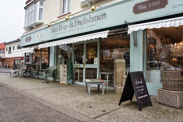 Mad Dogs & Englishmen Interiors