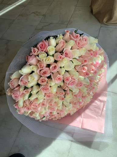 Antony's Roses - Thumbnail