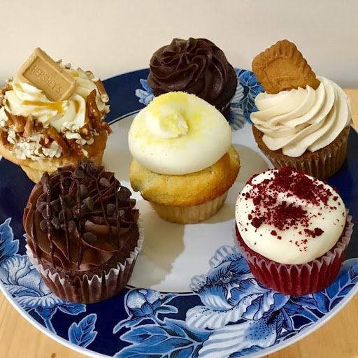 Blue Pineapple Bakery - Thumbnail
