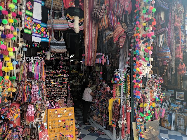 Miraflores Indian Market