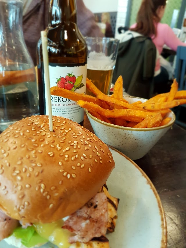 Handmade Burger Co. Trinity Leeds