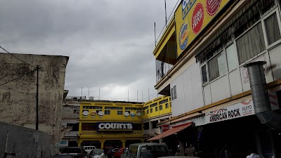 Photos of Courts Mammouth