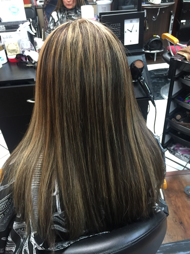 Uno Spa Hair & Nails - Thumbnail