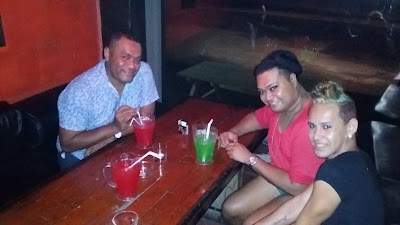 Photos of Eds Bar