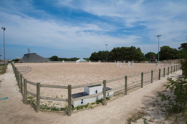 CENTRE EQUESTRE MARSEILLE PASTRE - UCPA