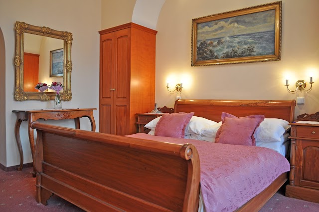 Hotel Opera