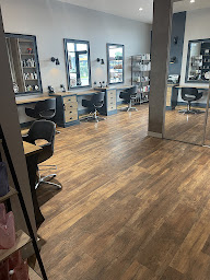 Photo n°30 de Le salon à Yquelon (Salon de coiffure)