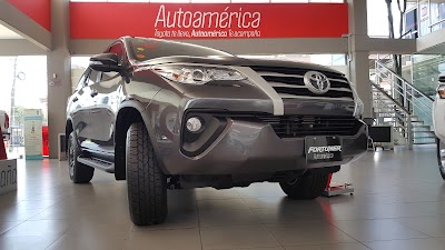 Photos of Toyota Autoam&eacute;rica