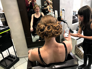 Photo n°11 de Oxygel Coiffure à Remiremont (Salon de coiffure)