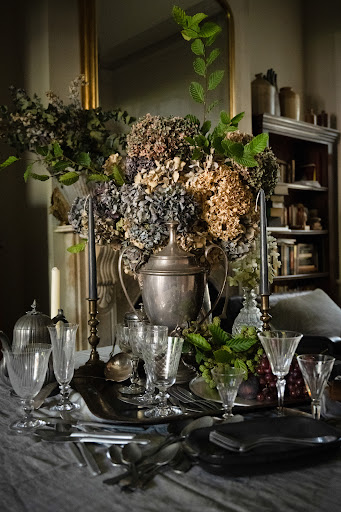 Heirloom Tableware - Visual