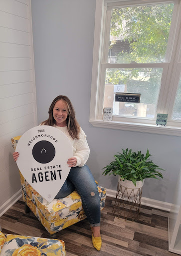 Kim Dehoney-Barnett,Indianapolis Realtor, The Stewart Home Group - Thumbnail