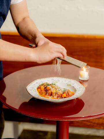 Friends & Family by null