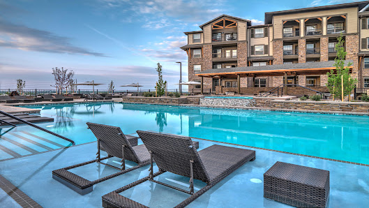 Camden Flatirons Apartments 120 Edgeview Dr, Broomfield, CO 80021, United States