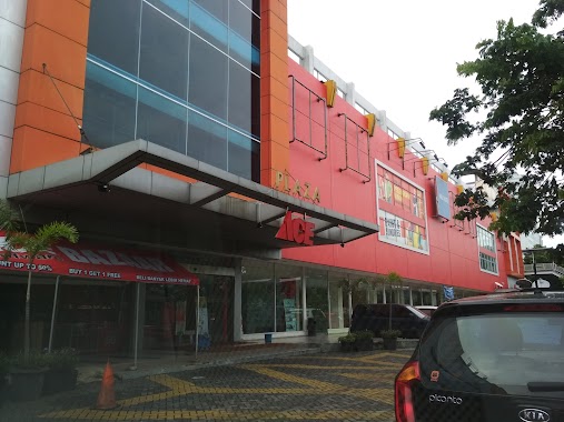 ACE HARDWARE – CEMPAKA PUTIH, Author: M Setiawan Hidayat