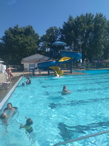 Moses Fowler Pool Logo