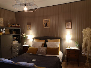 Photo n°20 de Manoir de l'Alleu à La Chapelle-Chaussée (Borne de recharge de véhicules électriques)