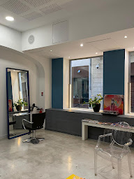 Photo n°7 de Le Coiffeur Français à Nîmes (Barbier)