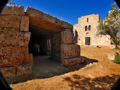 Photos of Centopietre