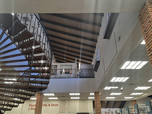 Palmdale City Library Gallery - United States