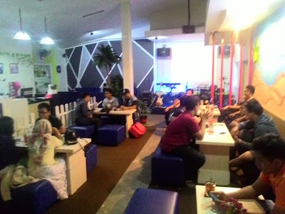 Photos of Ambrose Food & Beverages
