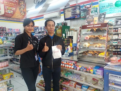 Photos of Indomaret setiabudi