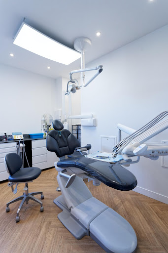 Pôle dentaire et d'orthodontie de Saint-Germain-lès-Corbeil - Saint-Pierre-du- Perray- Essonne - Sénart - Thumbnail