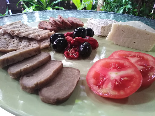 MY Vegan Food Shop & Cafe'