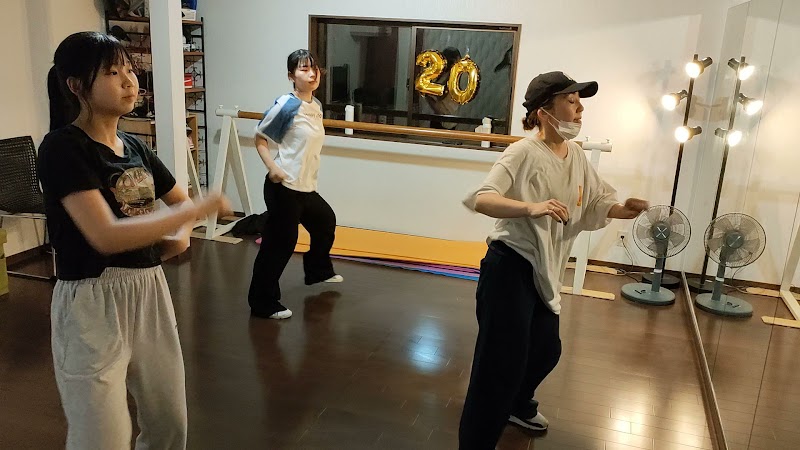 福岡シェイクハンズダンススタジオ
