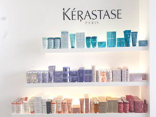 Photo n°8 de C'mon salon à Chasseneuil-du-Poitou (Salon de coiffure)