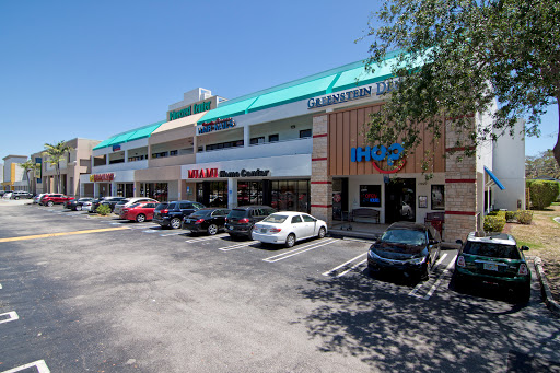 Pinecrest Center - Visual