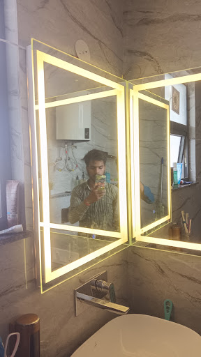 LED light glass mirror 🪞 post image