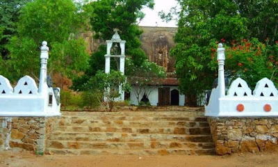 Photos of Doramadalawa Temple