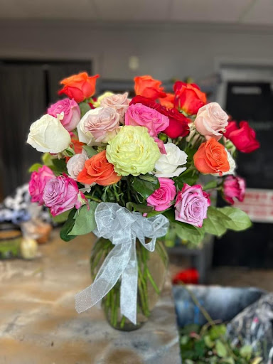 Cottage Flower & Gift Shop - Thumbnail