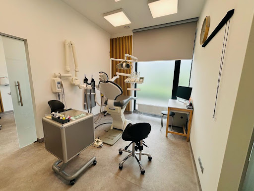 Monident | Gabinet stomatologiczny Warszawa / Ząbki