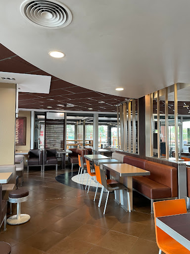 Photo 8 - LGM BURGER
