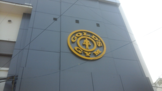 Gold S Gym Mall Road