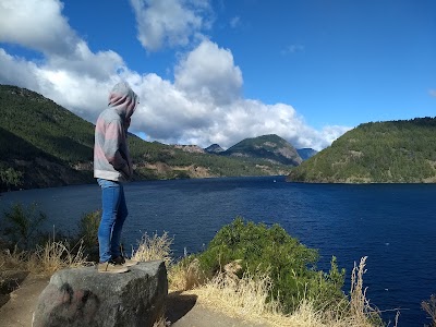 Photos of L&aacute;car Lake