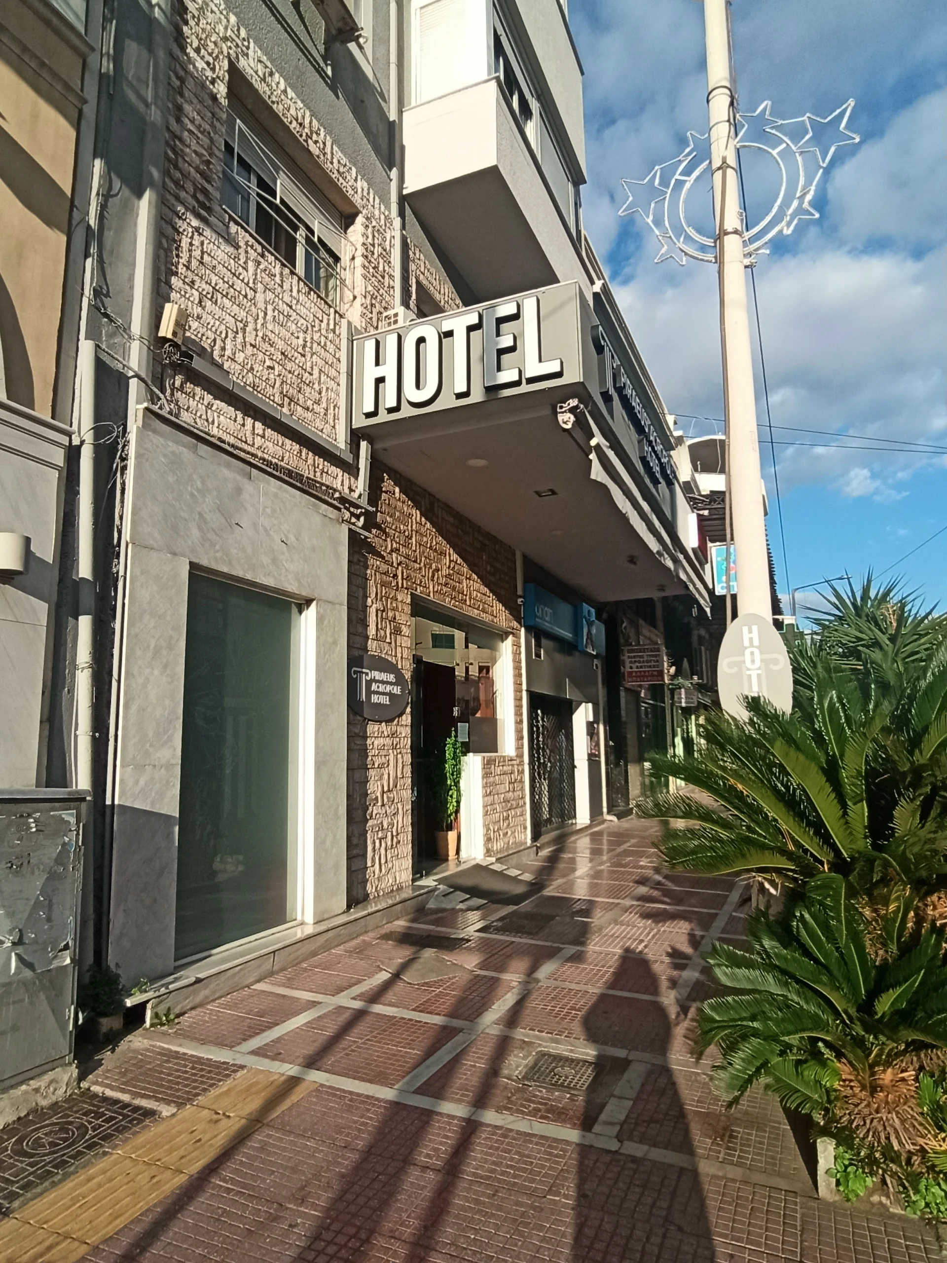 Acropole Hotel