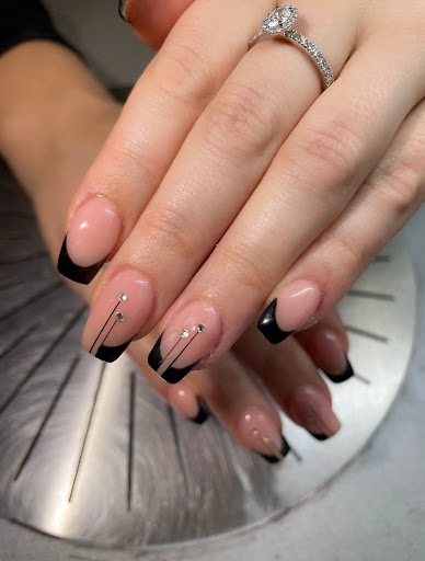 Top Tips Nail and Beauty Salon - Thumbnail