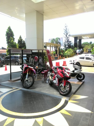 Photos of Basko Grand Mall