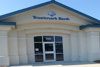 trustmark bank open near me