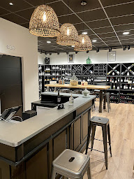 Photo n°6 de MAGUY - Cave à vin à Bessens (Caviste)