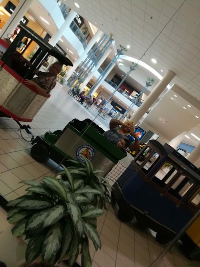 Crossroads Mall