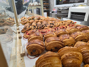 Photo n°1 de BOULANGERIE DU VILLAGE à Saint-Quentin-Fallavier (Boulangerie)