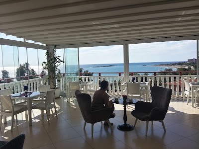 Photos of Justiniano Deluxe Resort