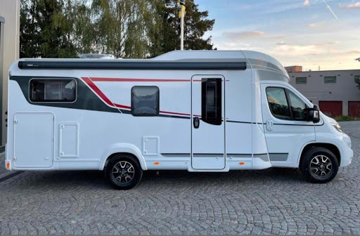 Excellent Campers - Axel Logo