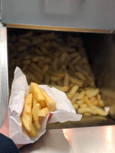 Comments and reviews of Caersws Fish Bar