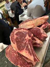 Photo n°1 de Bistrot Phebe - Chez La Vieille à Paris (Service de voiturier)