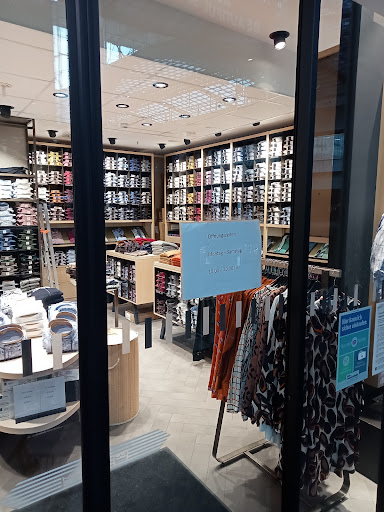 ETERNA Brand Store - Berlin Hbf - Thumbnail
